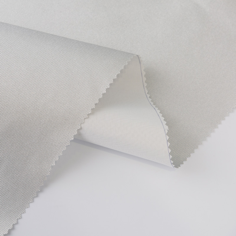 3 * 2,5 * 74 Oxford Cloth Silver Coated Látka na zavazadla s PU zátěrem
